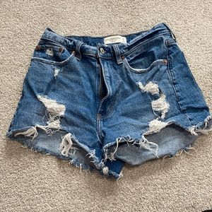 mom jean shorts